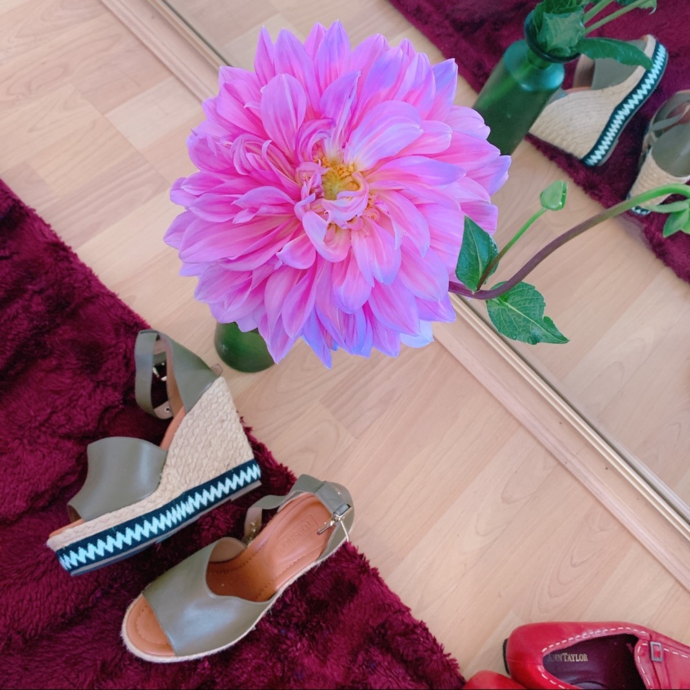 Summer army wedge
